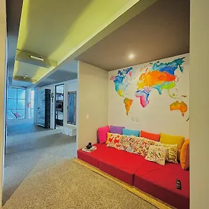 Muertos Hostel